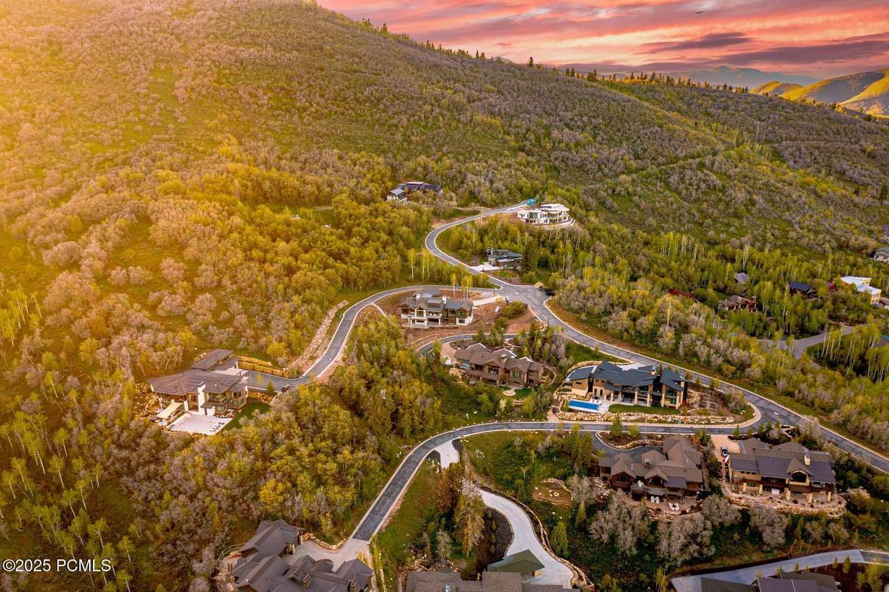 https://bt-photos.global.ssl.fastly.net/parkcity/1280_boomver_3_12502446-2.jpg