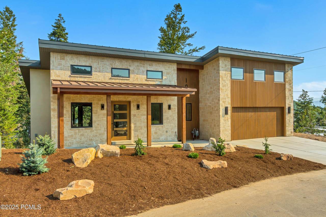 101 Crestview Circle - Photo 1