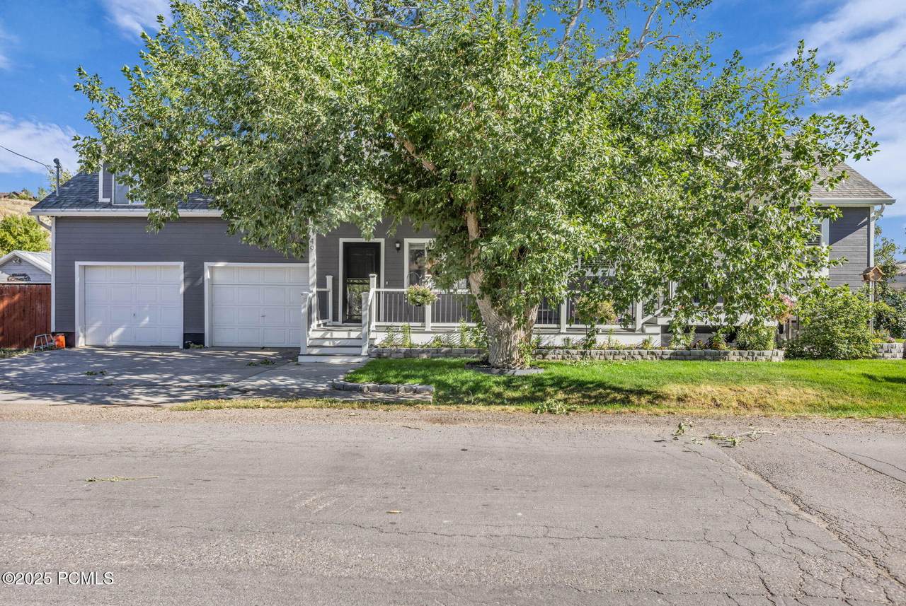 49 150 South - Photo 1