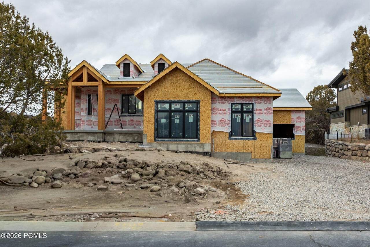 645 Red Mountain Court - Photo 1