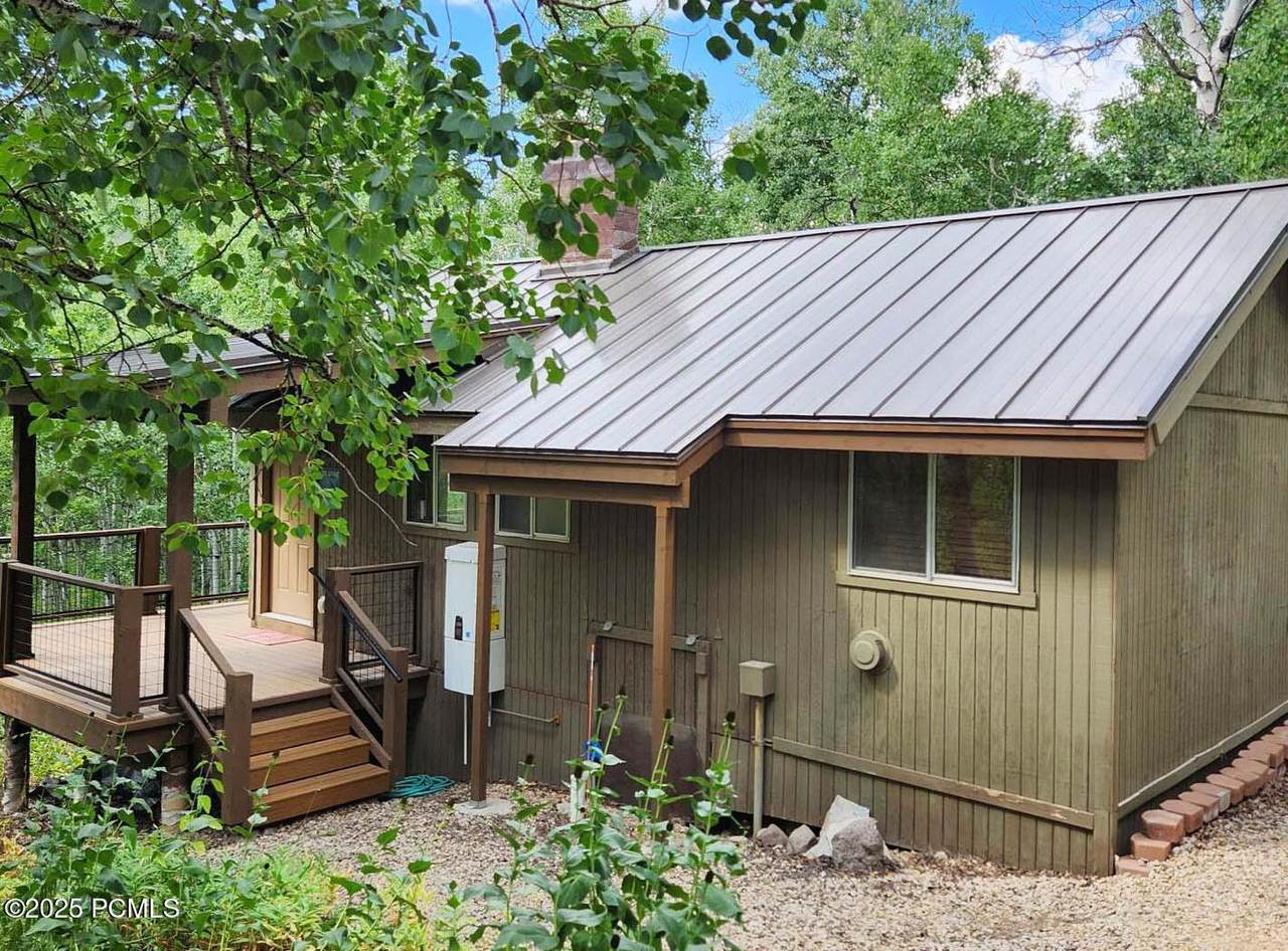 10645 Cottonwood Lane - Photo 1