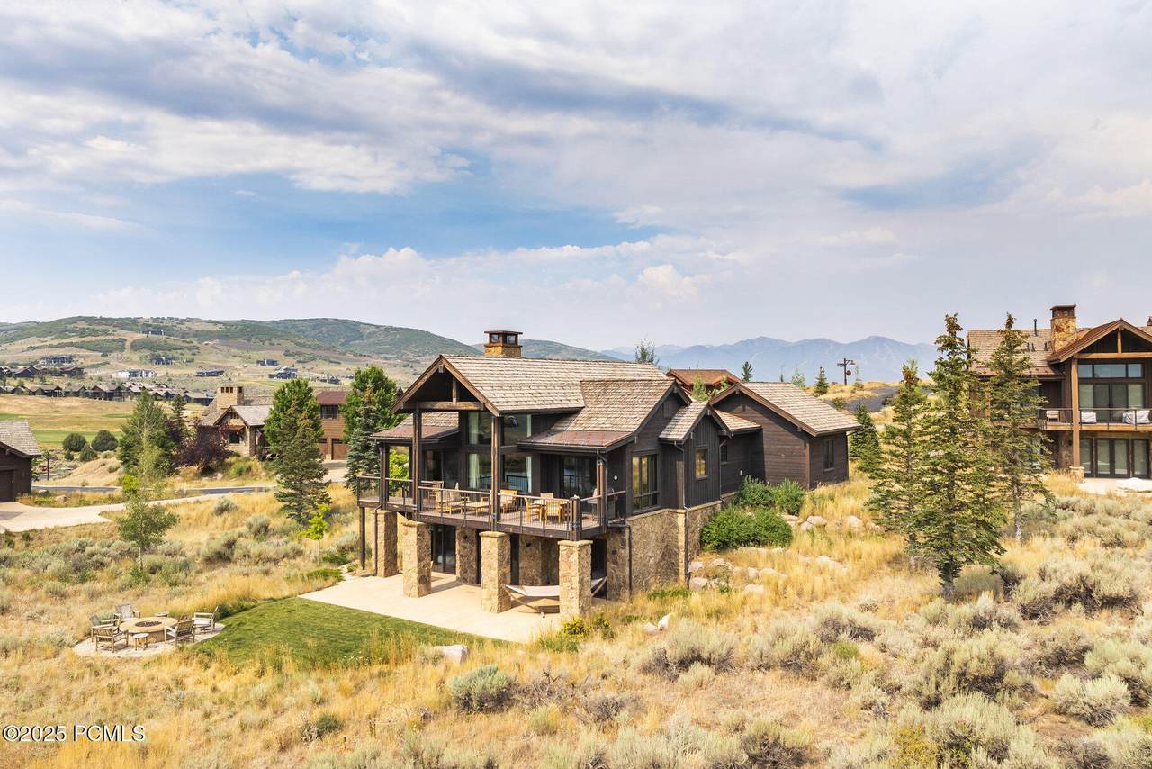 7360 Victory Club Drive - Photo 1