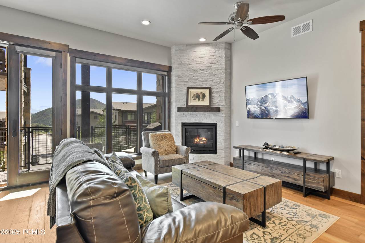 https://bt-photos.global.ssl.fastly.net/parkcity/1280_boomver_2_12504699-2.jpg