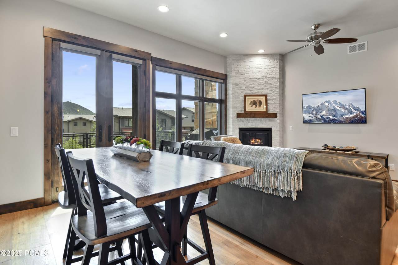 https://bt-photos.global.ssl.fastly.net/parkcity/1280_boomver_2_12504699-2.jpg