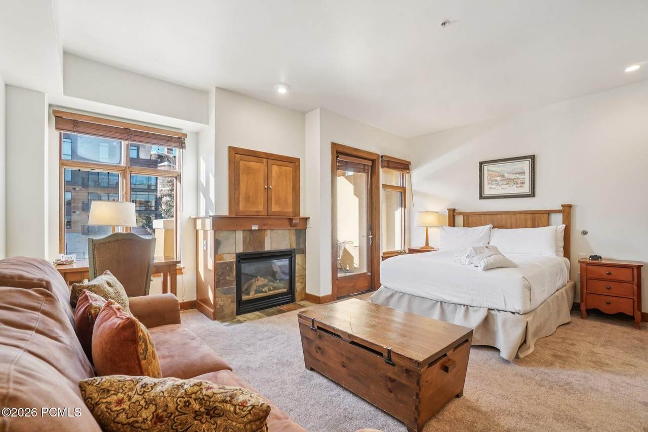 https://bt-photos.global.ssl.fastly.net/parkcity/1280_boomver_2_12600188-2.jpg