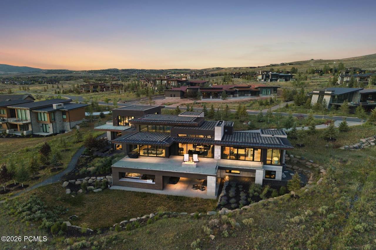 https://bt-photos.global.ssl.fastly.net/parkcity/1280_boomver_2_12600331-2.jpg