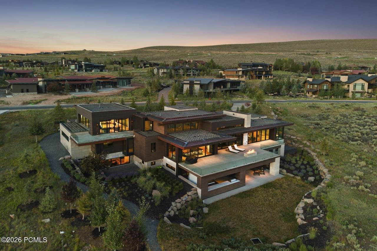 https://bt-photos.global.ssl.fastly.net/parkcity/1280_boomver_2_12600331-2.jpg