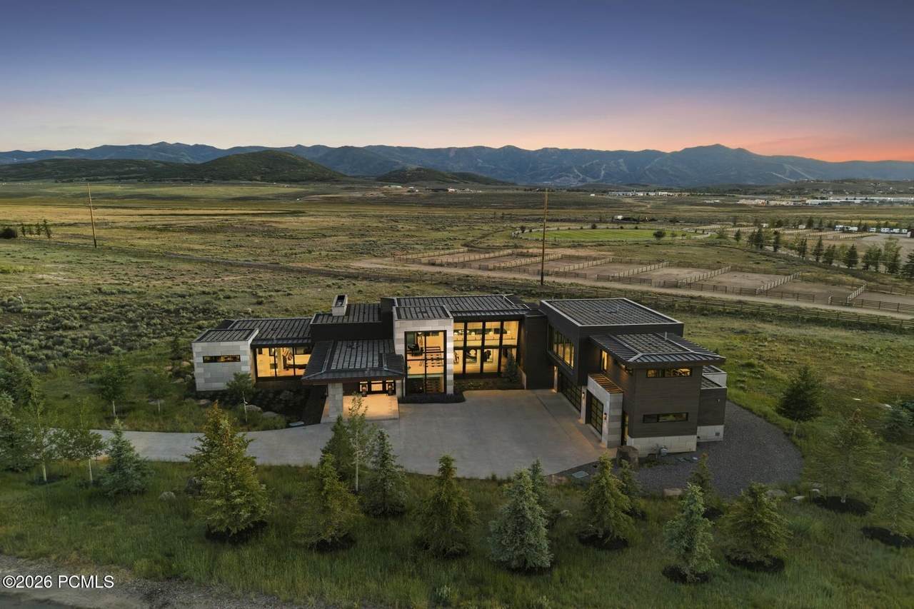 https://bt-photos.global.ssl.fastly.net/parkcity/1280_boomver_2_12600331-2.jpg