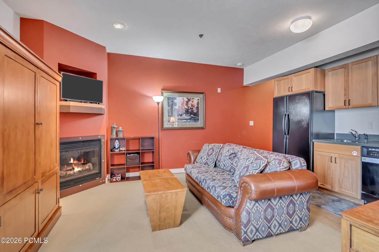 https://bt-photos.global.ssl.fastly.net/parkcity/1280_boomver_1_12600627-2.jpg