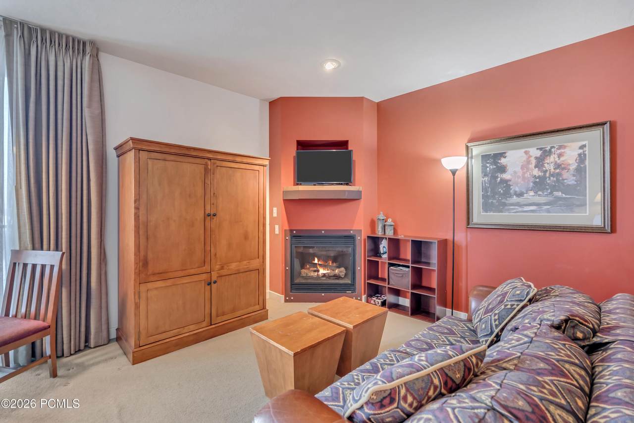 https://bt-photos.global.ssl.fastly.net/parkcity/1280_boomver_1_12600627-2.jpg