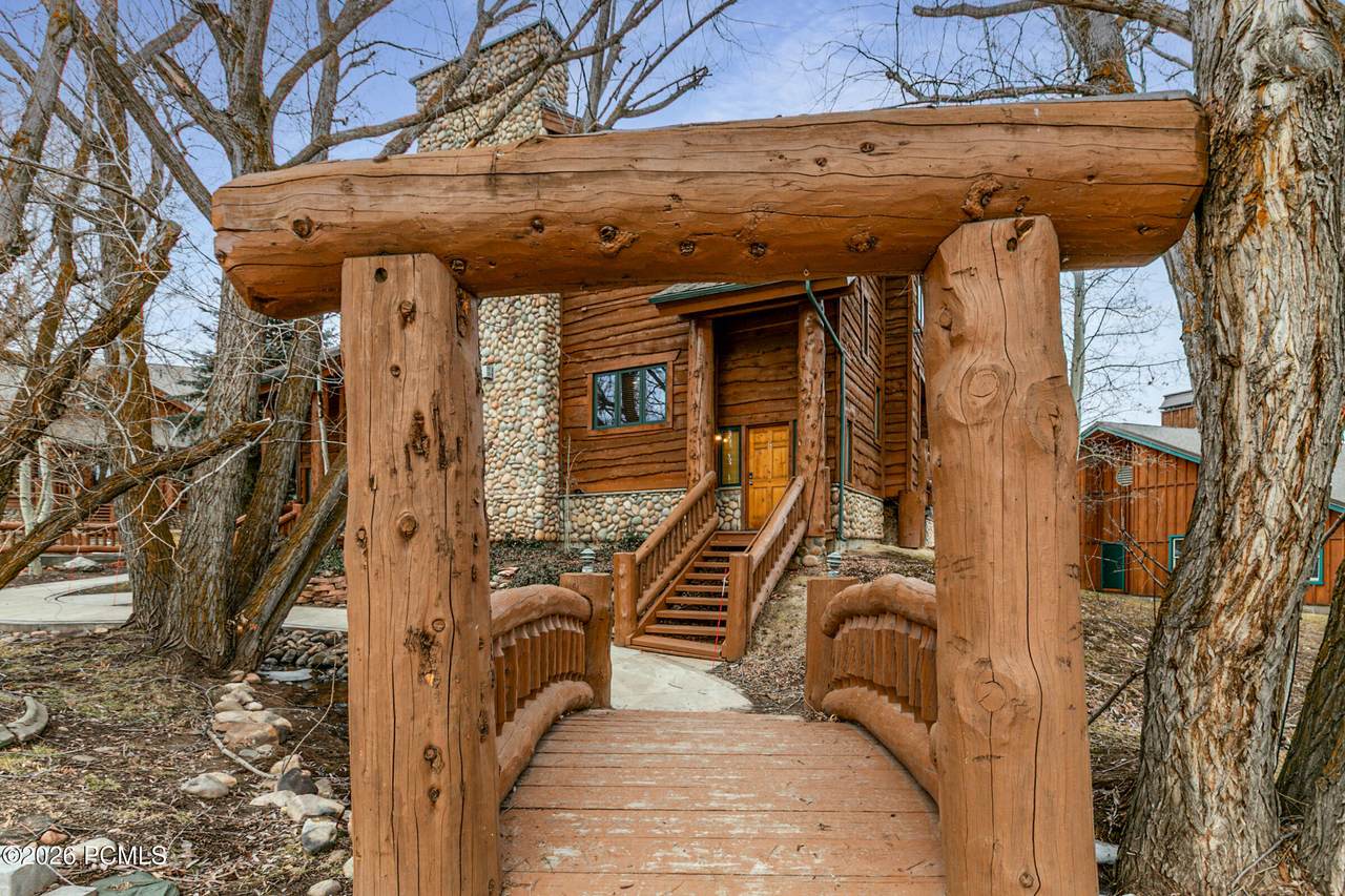 https://bt-photos.global.ssl.fastly.net/parkcity/1280_boomver_2_12600650-2.jpg