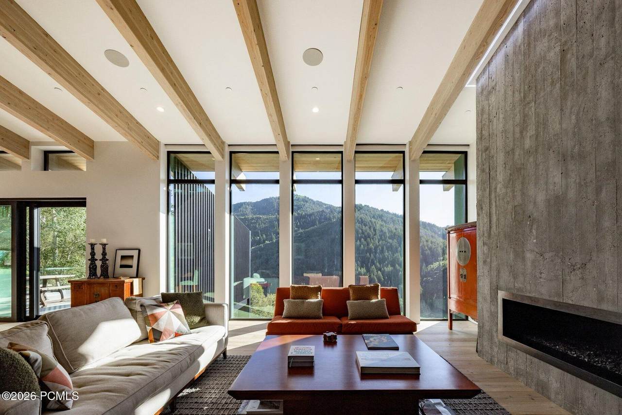 https://bt-photos.global.ssl.fastly.net/parkcity/1280_boomver_2_12600678-2.jpg