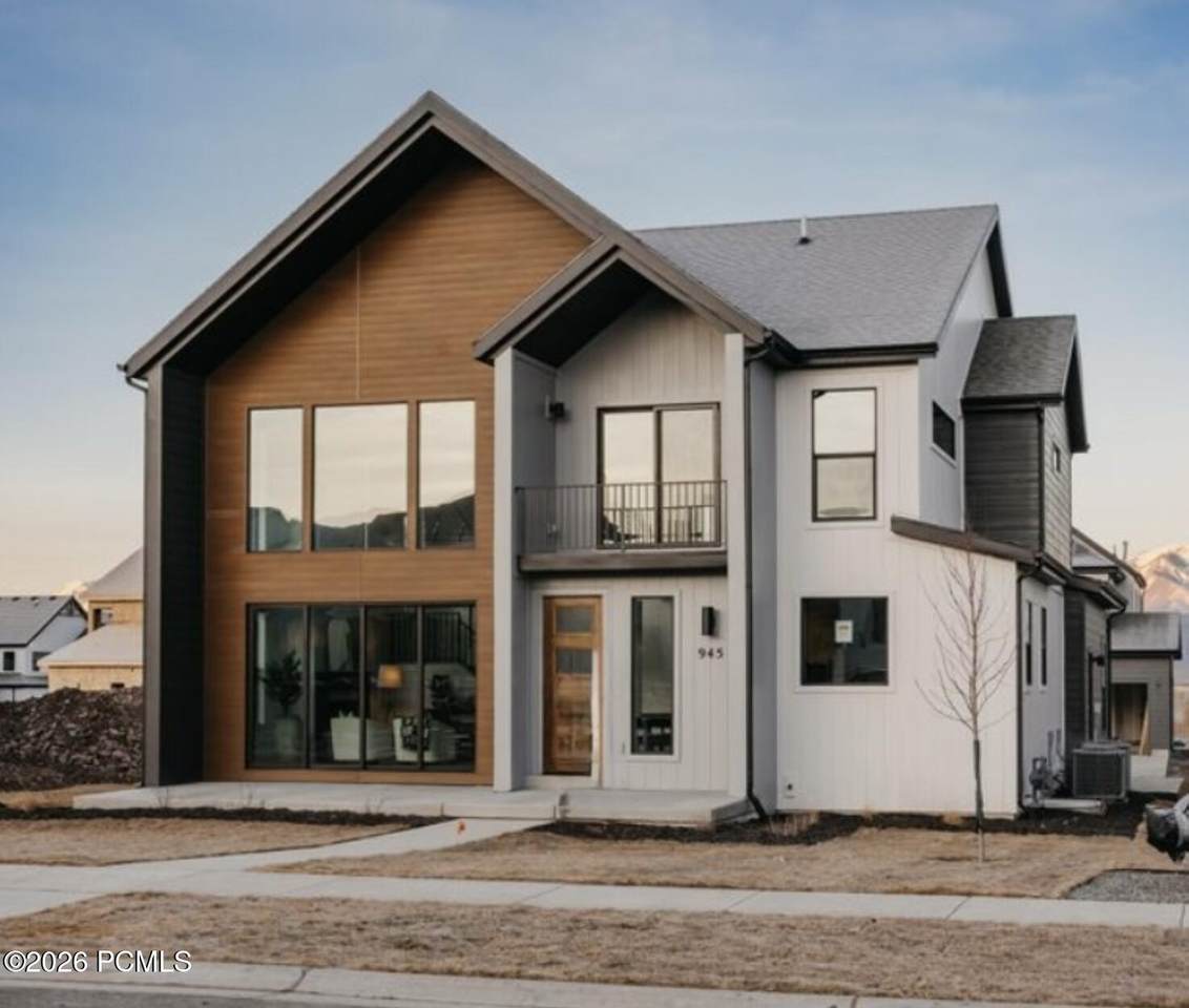 945 Cloverfield Court - Photo 1