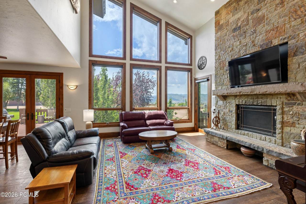 https://bt-photos.global.ssl.fastly.net/parkcity/1280_boomver_2_12600875-2.jpg