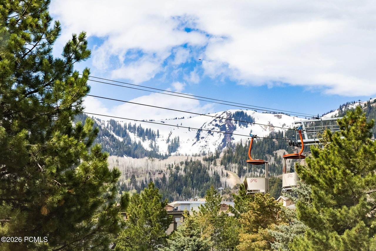 https://bt-photos.global.ssl.fastly.net/parkcity/1280_boomver_2_12601029-2.jpg