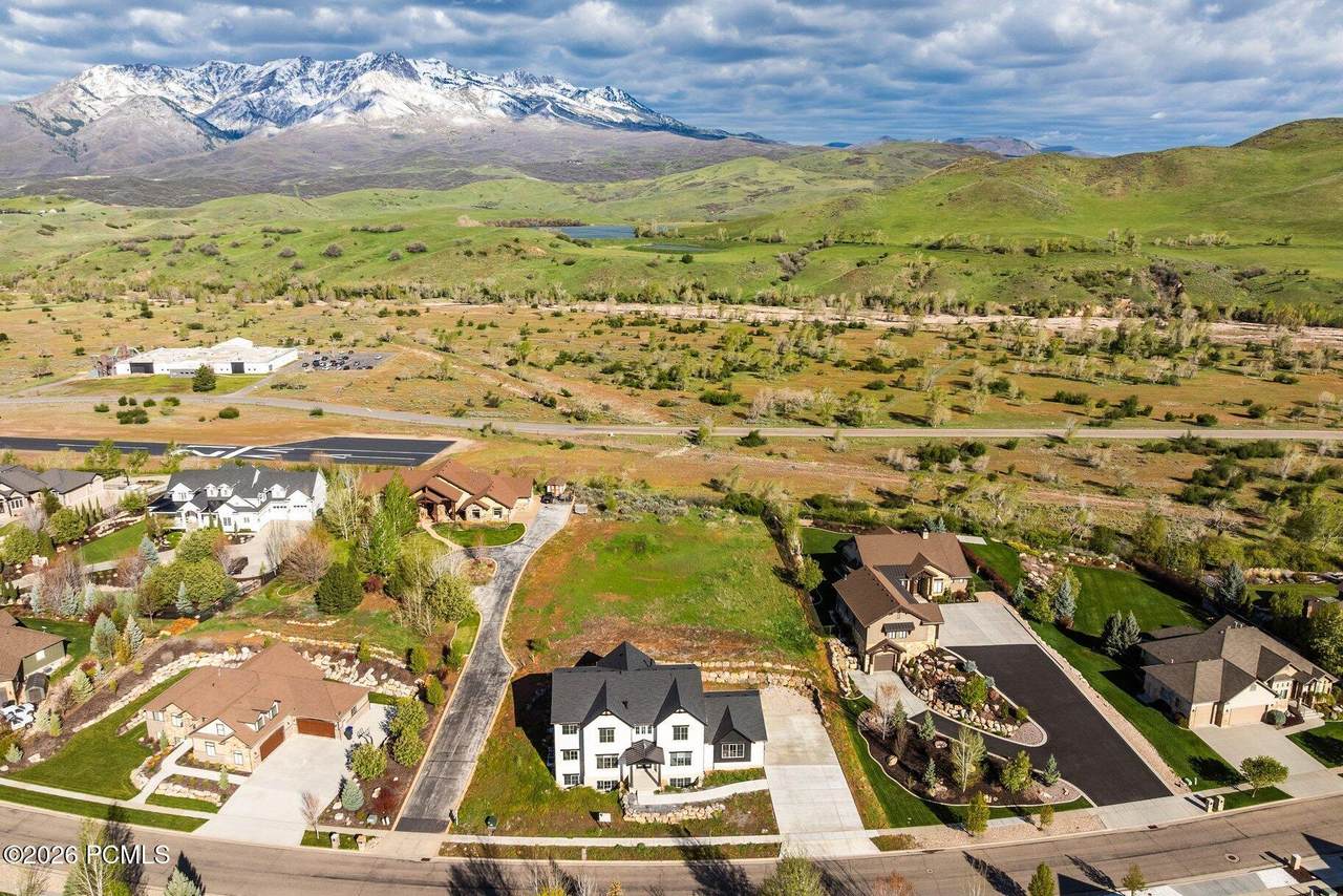 https://bt-photos.global.ssl.fastly.net/parkcity/1280_boomver_2_12601095-2.jpg