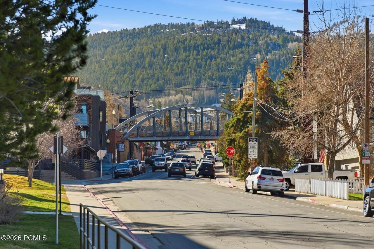 https://bt-photos.global.ssl.fastly.net/parkcity/1280_boomver_2_12601133-2.jpg