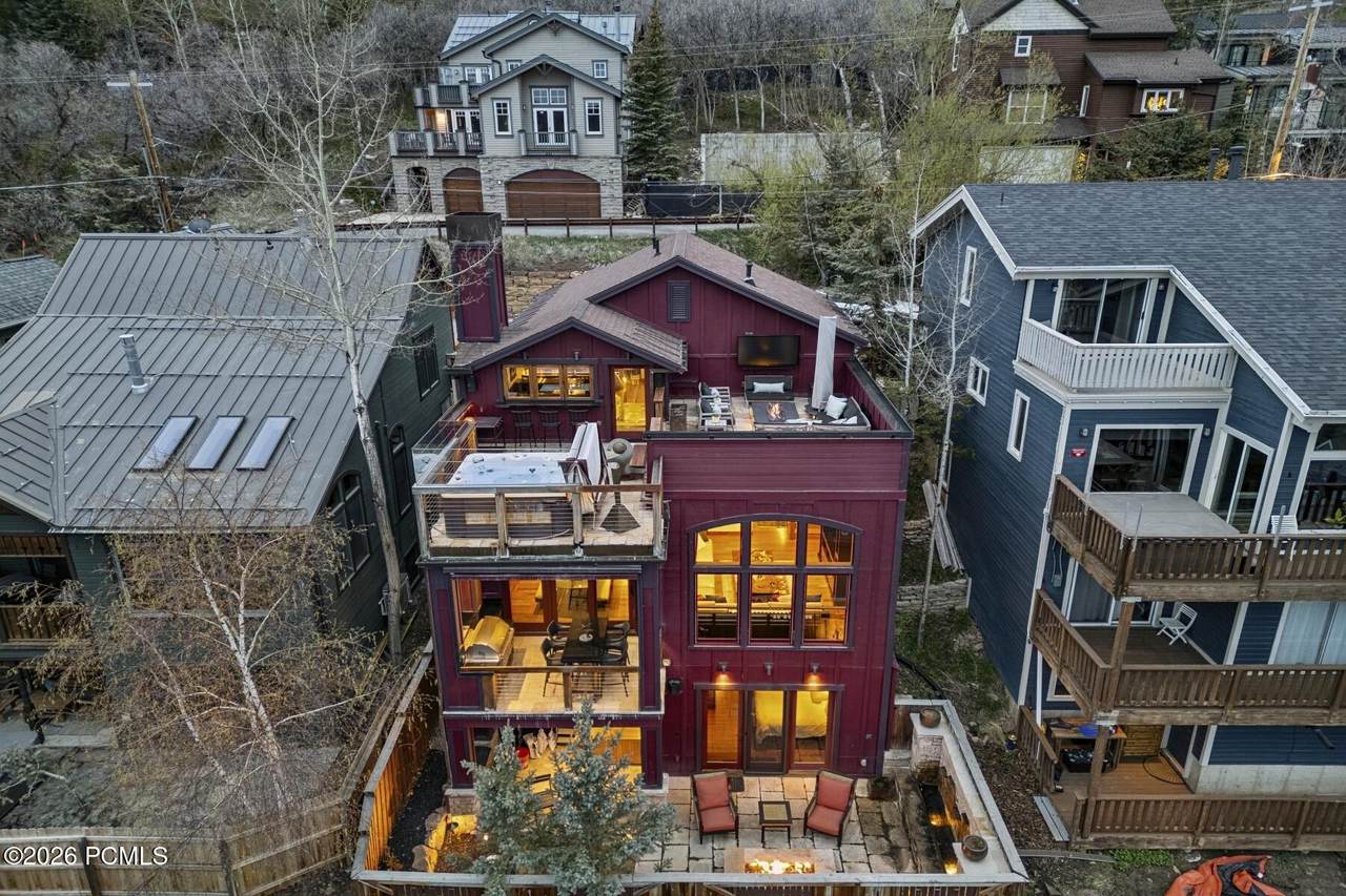 226 Norfolk Avenue - Photo 1