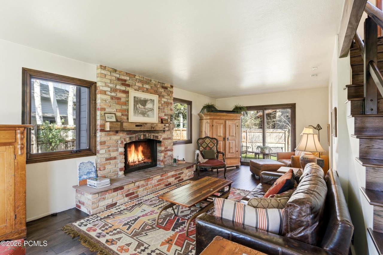 https://bt-photos.global.ssl.fastly.net/parkcity/1280_boomver_2_12601613-2.jpg