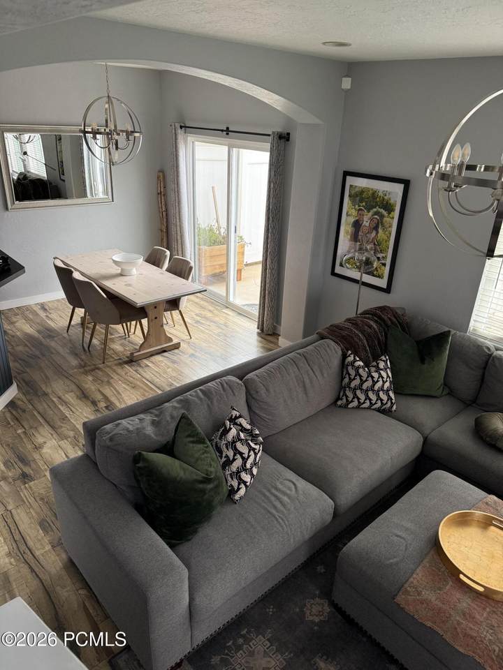 https://bt-photos.global.ssl.fastly.net/parkcity/orig_boomver_1_12601645-2.jpg