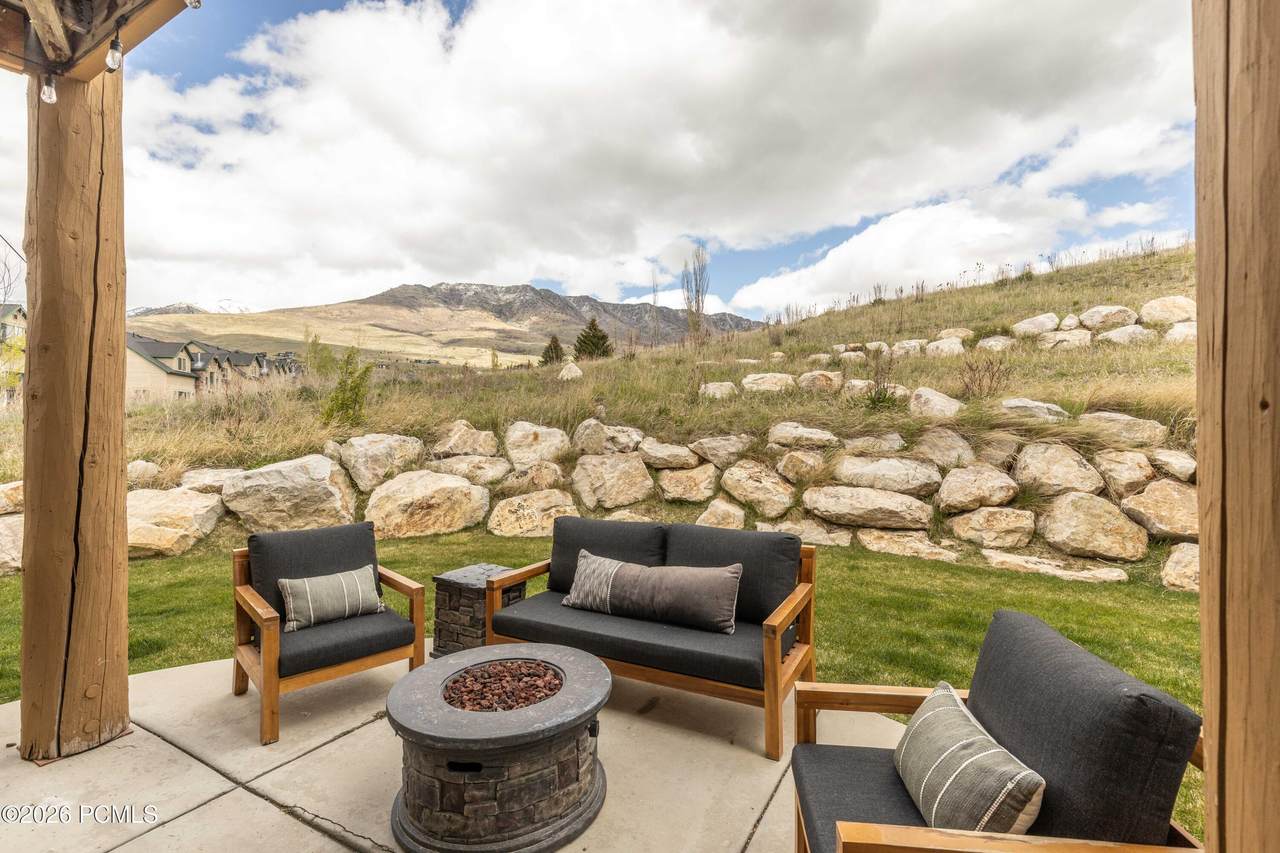 https://bt-photos.global.ssl.fastly.net/parkcity/1280_boomver_2_12601715-2.jpg