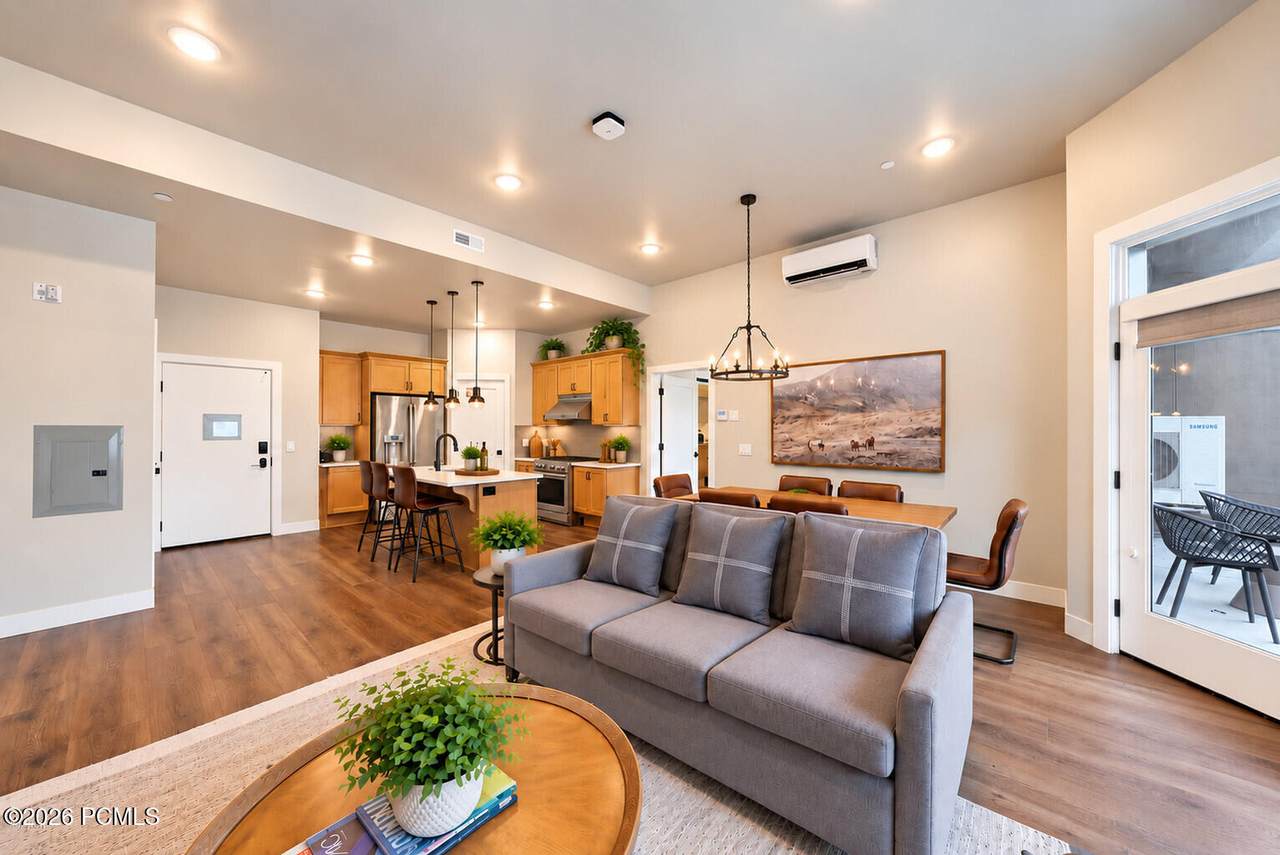 https://bt-photos.global.ssl.fastly.net/parkcity/1280_boomver_2_12601757-2.jpg