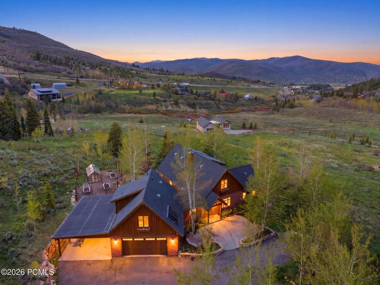 https://bt-photos.global.ssl.fastly.net/parkcity/1280_boomver_2_12601907-2.jpg