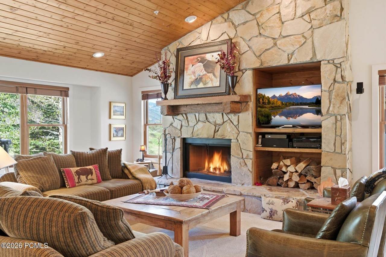 https://bt-photos.global.ssl.fastly.net/parkcity/1280_boomver_2_12602055-2.jpg