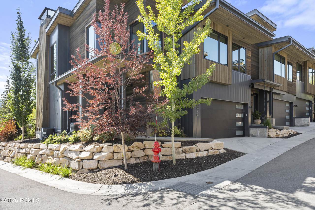 https://bt-photos.global.ssl.fastly.net/parkcity/1280_boomver_2_12602157-2.jpg