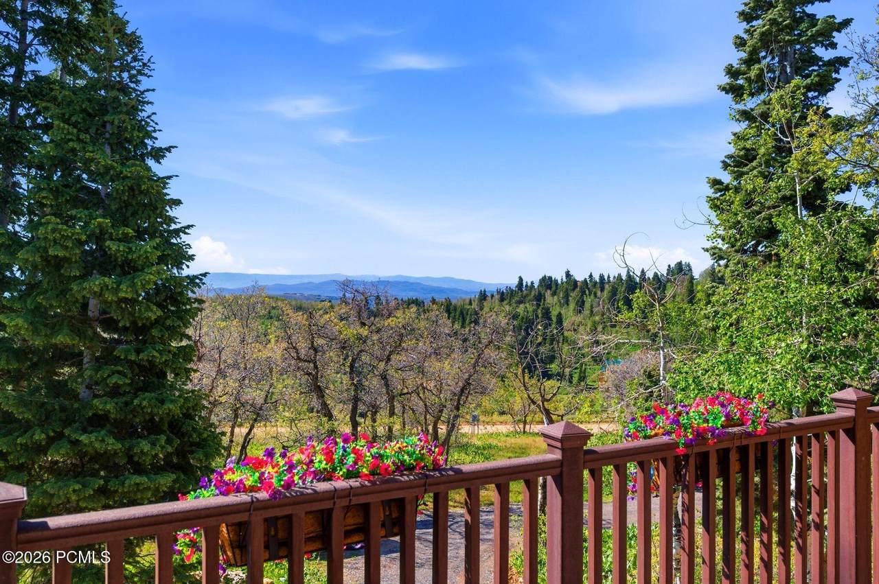 https://bt-photos.global.ssl.fastly.net/parkcity/1280_boomver_2_12602262-2.jpg