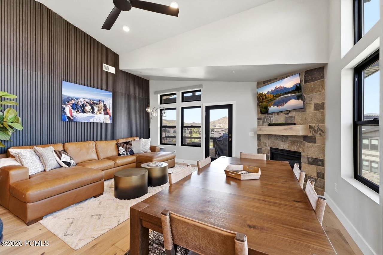 https://bt-photos.global.ssl.fastly.net/parkcity/1280_boomver_3_12602321-2.jpg