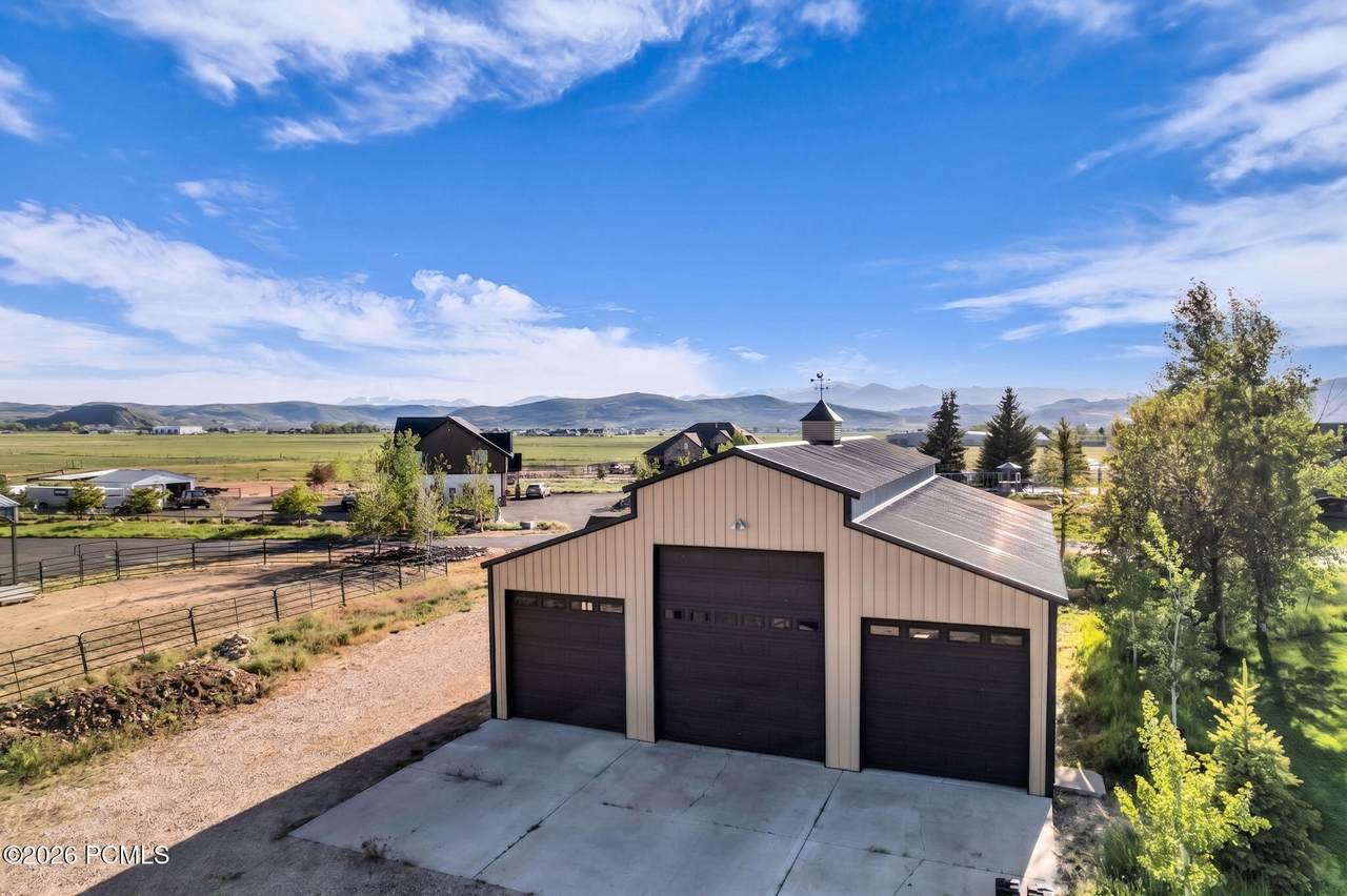 https://bt-photos.global.ssl.fastly.net/parkcity/1280_boomver_2_12602466-2.jpg