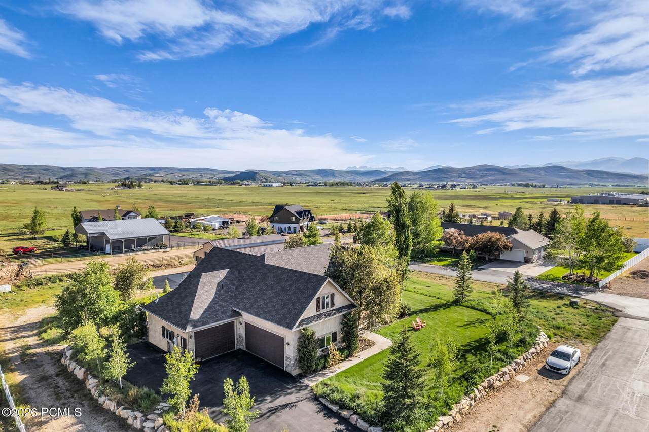 https://bt-photos.global.ssl.fastly.net/parkcity/1280_boomver_2_12602466-2.jpg