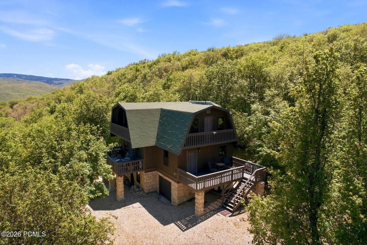 4850 Woodland Way - Photo 1