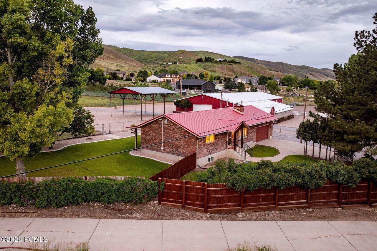 https://bt-photos.global.ssl.fastly.net/parkcity/1280_boomver_2_12602635-2.jpg
