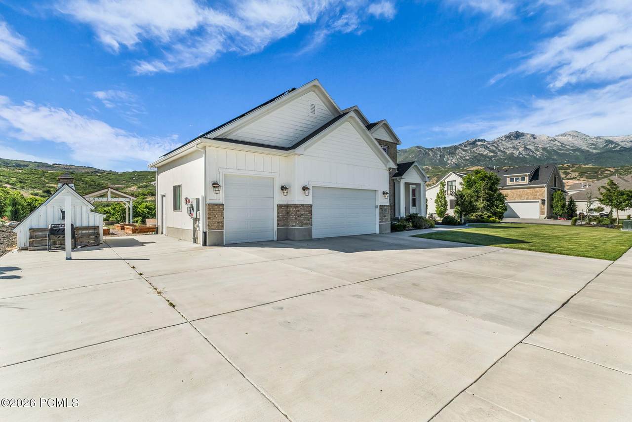 https://bt-photos.global.ssl.fastly.net/parkcity/1280_boomver_2_12602695-2.jpg