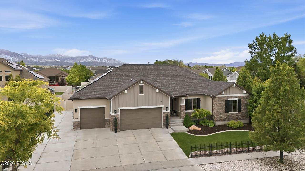 121 Misty Brook Lane - Photo 1