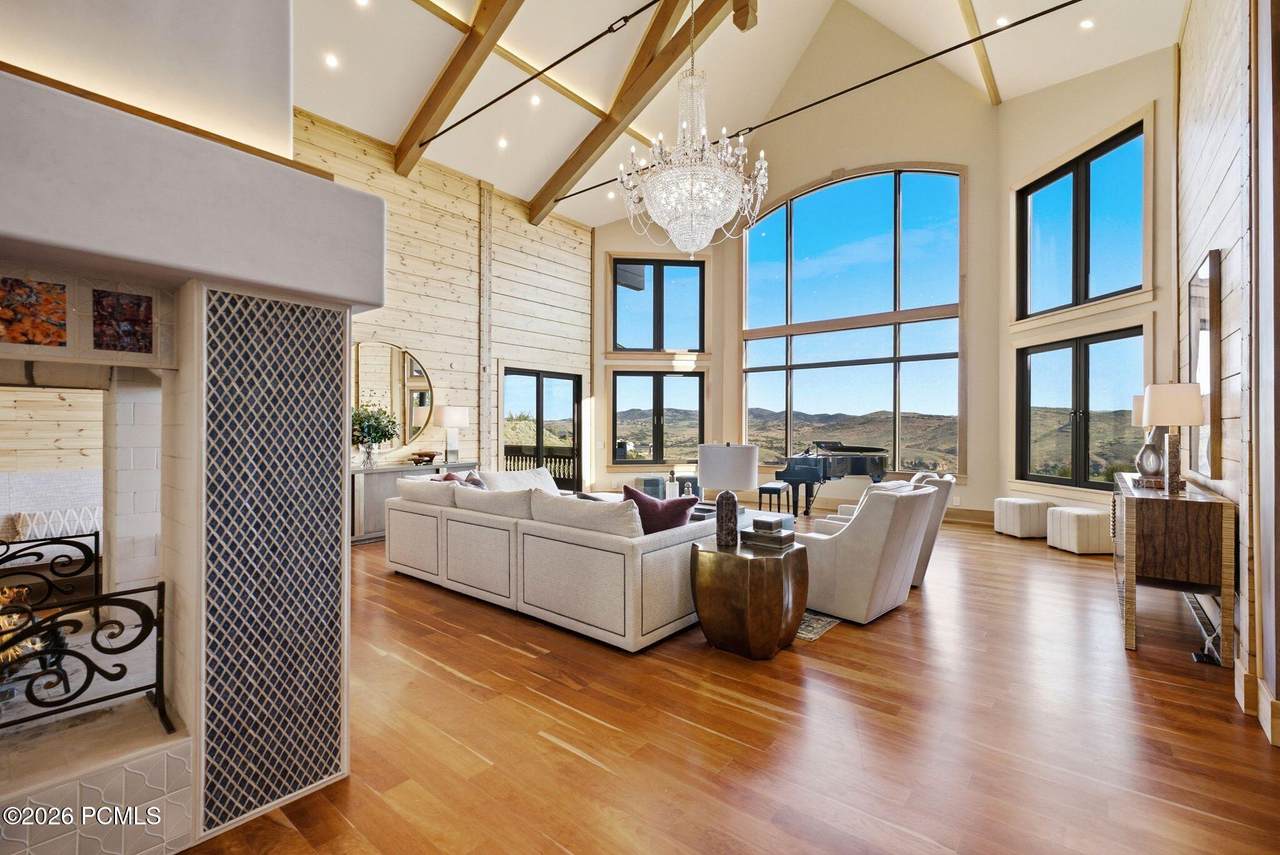 https://bt-photos.global.ssl.fastly.net/parkcity/1280_boomver_2_12602912-2.jpg