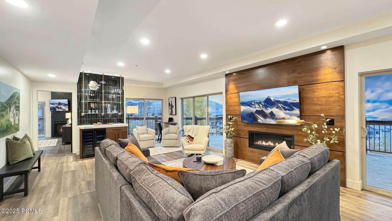 https://bt-photos.global.ssl.fastly.net/parkcity/1280_boomver_2_12603138-2.jpg