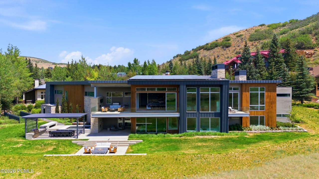 https://bt-photos.global.ssl.fastly.net/parkcity/1280_boomver_2_12603263-2.jpg