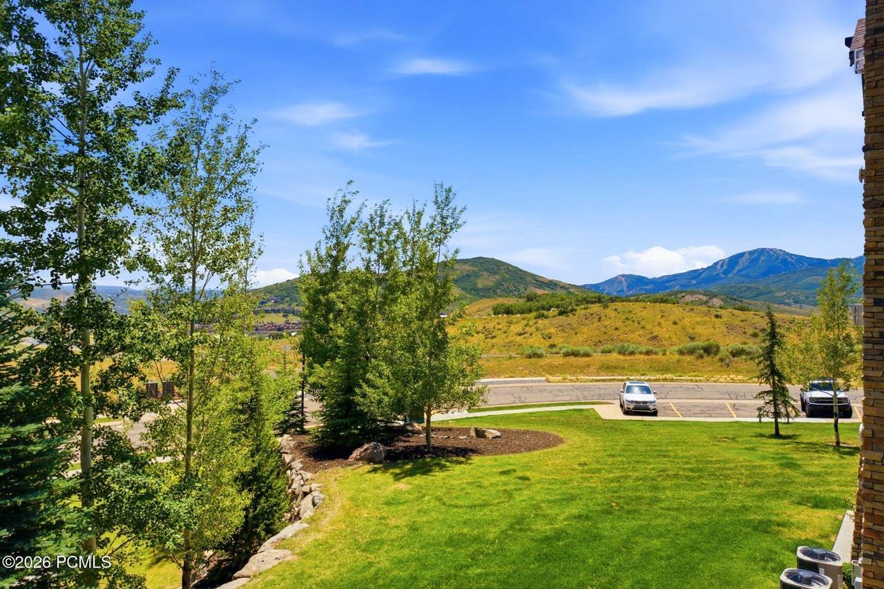 https://bt-photos.global.ssl.fastly.net/parkcity/1280_boomver_2_12603338-2.jpg