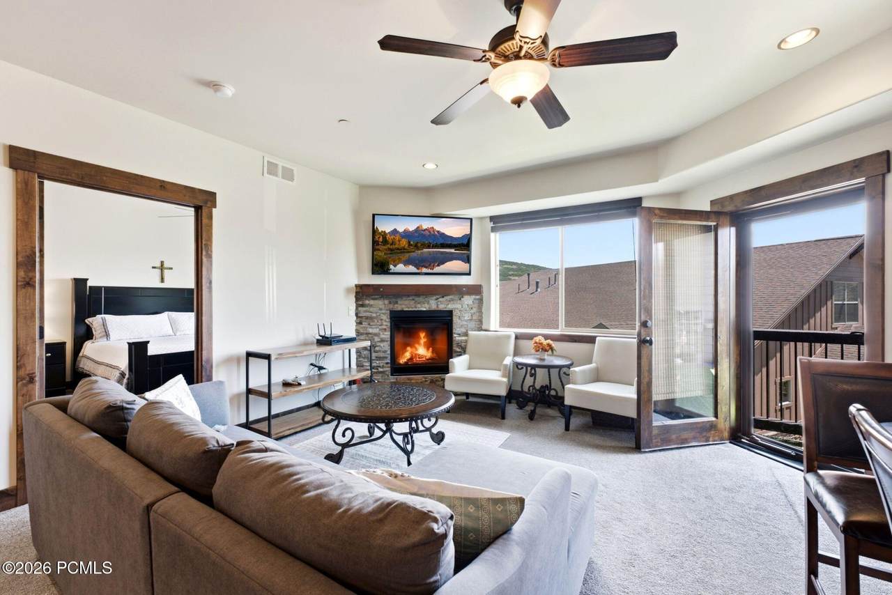 https://bt-photos.global.ssl.fastly.net/parkcity/1280_boomver_2_12603338-2.jpg