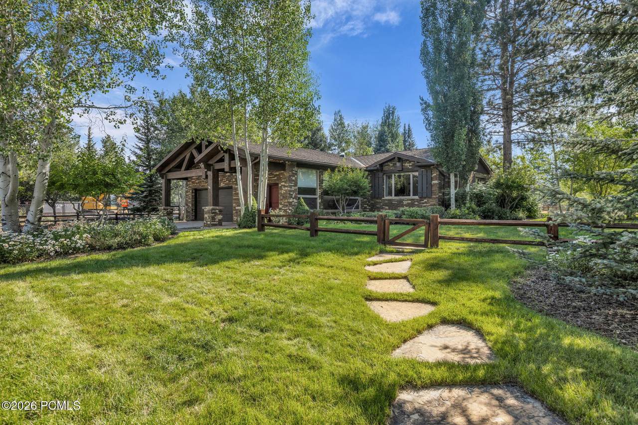 https://bt-photos.global.ssl.fastly.net/parkcity/1280_boomver_2_12603467-2.jpg