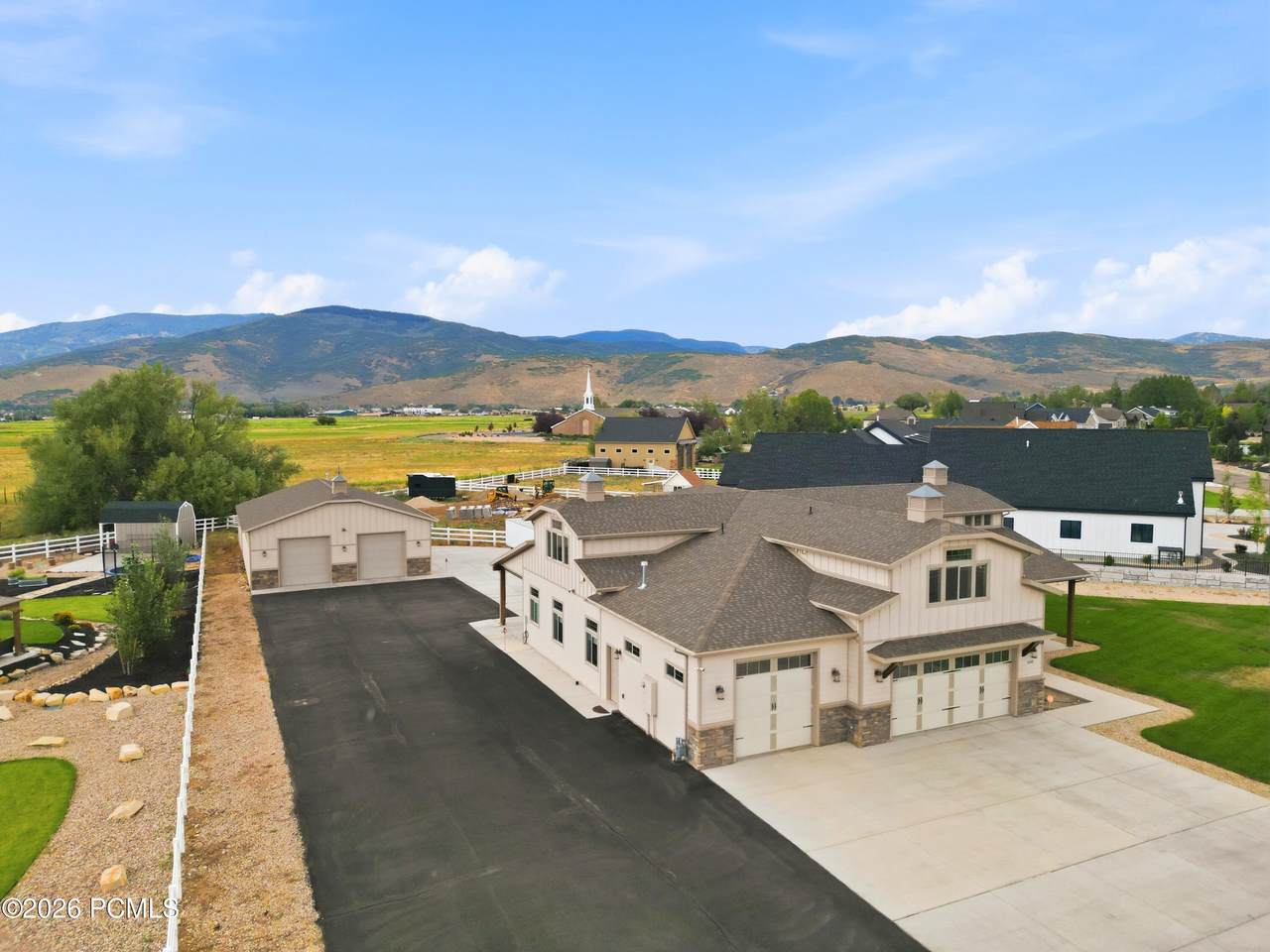 https://bt-photos.global.ssl.fastly.net/parkcity/1280_boomver_2_12603743-2.jpg