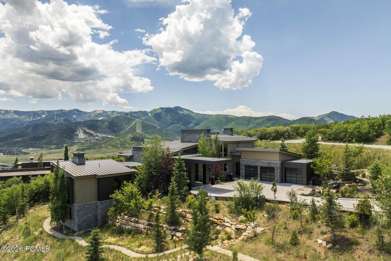 https://bt-photos.global.ssl.fastly.net/parkcity/1280_boomver_3_12503067-2.jpg