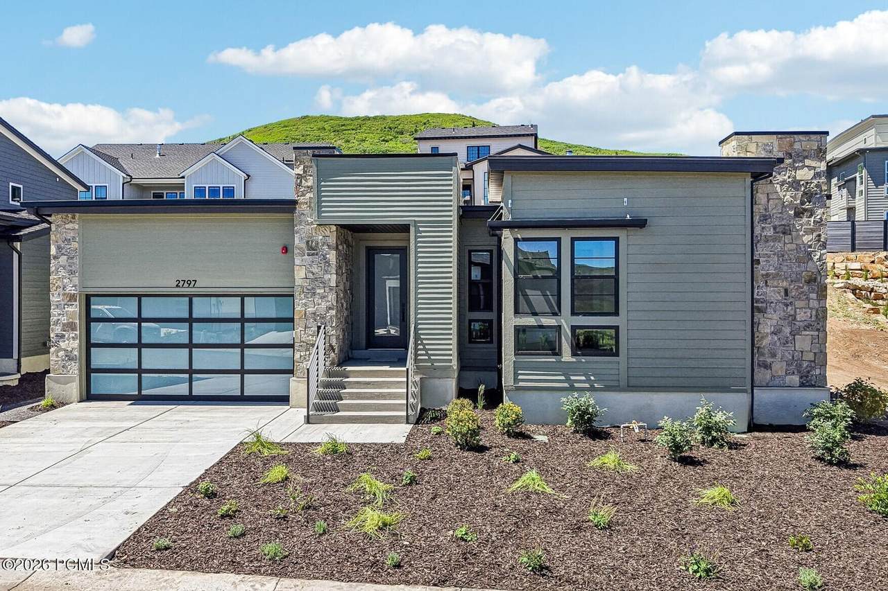 2797 Piper Way - Photo 1