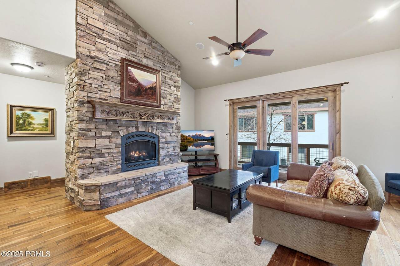 https://bt-photos.global.ssl.fastly.net/parkcity/1280_boomver_3_12505209-2.jpg