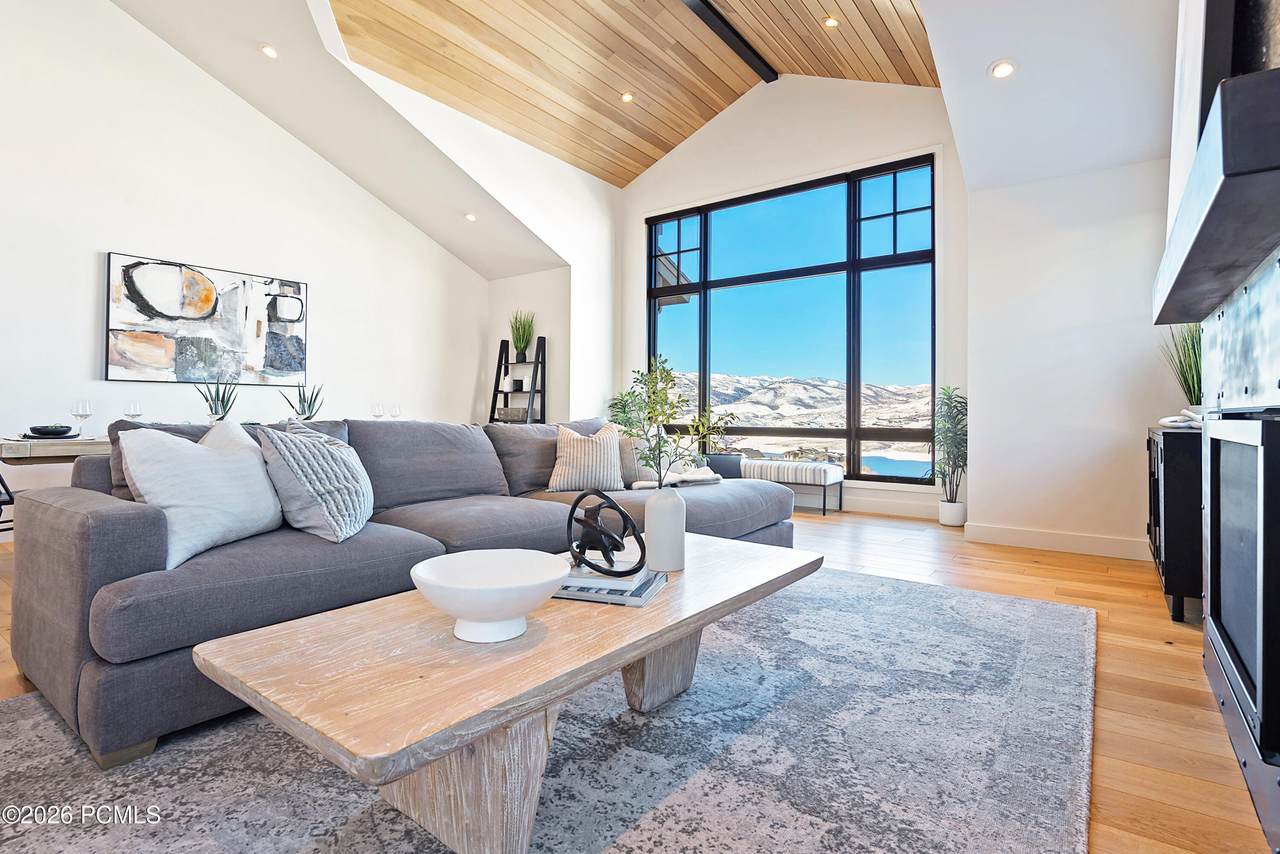 https://bt-photos.global.ssl.fastly.net/parkcity/1280_boomver_4_12600661-2.jpg