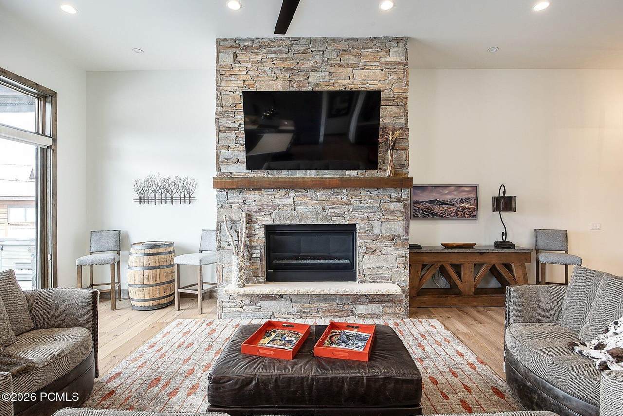 https://bt-photos.global.ssl.fastly.net/parkcity/1280_boomver_3_12601010-2.jpg