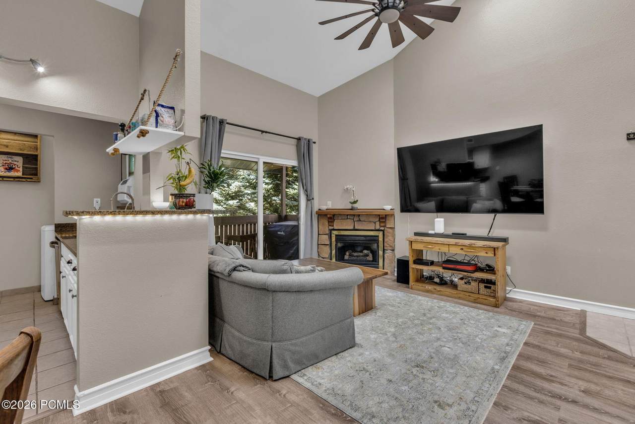 https://bt-photos.global.ssl.fastly.net/parkcity/1280_boomver_3_12601180-2.jpg